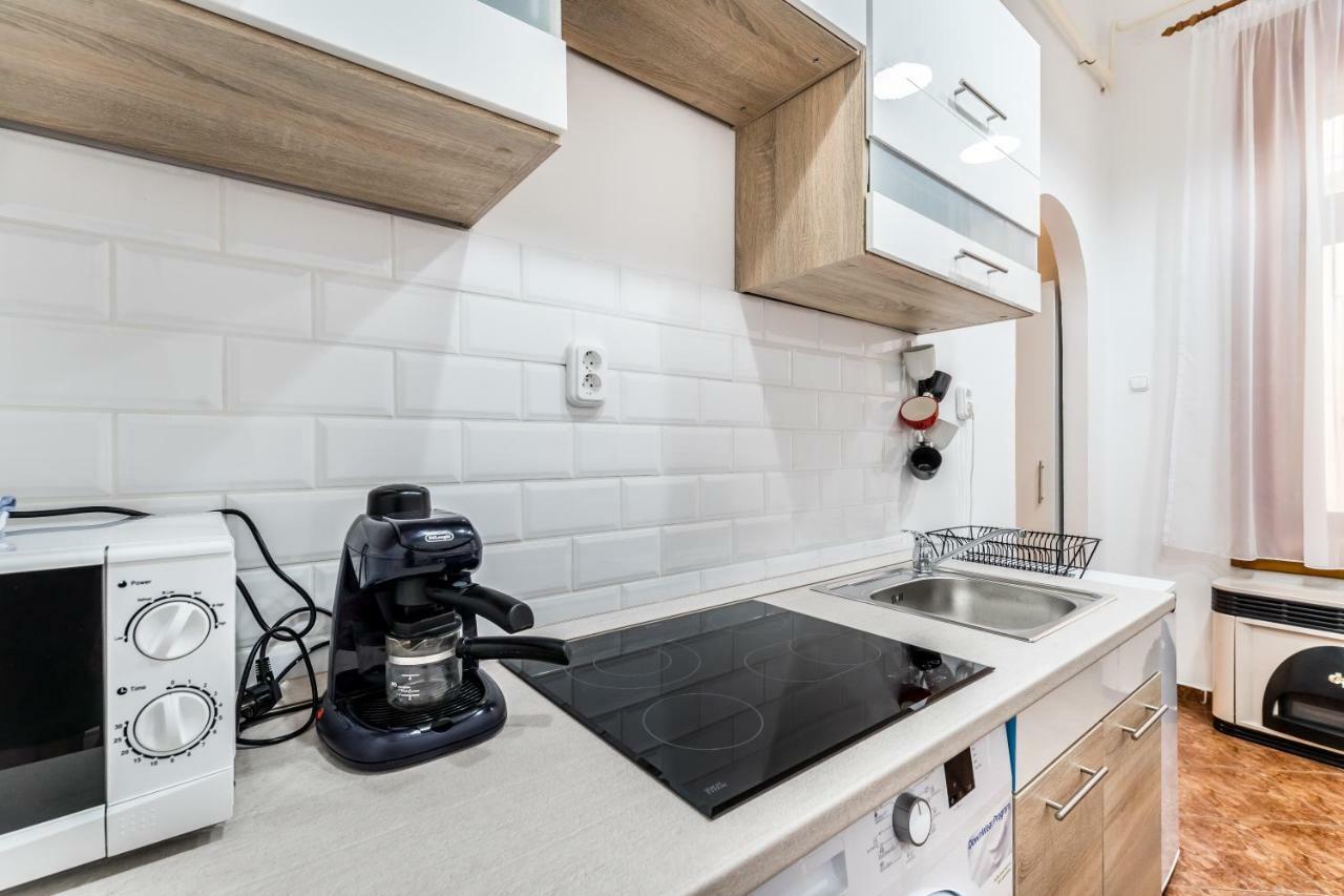 Bpr Cozy Rosie Apartment Boedapest Buitenkant foto